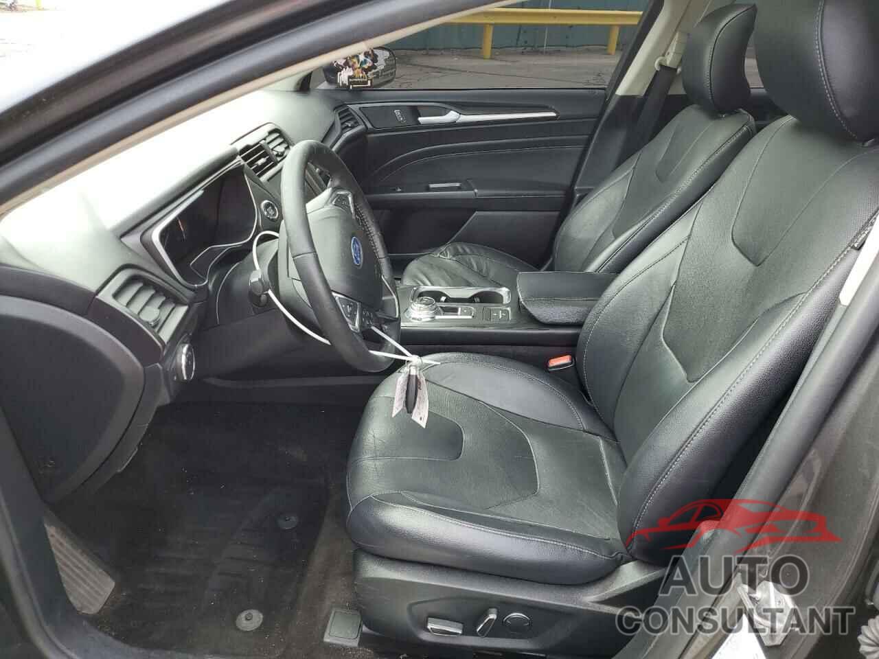 FORD FUSION 2018 - 3FA6P0RU0JR242435
