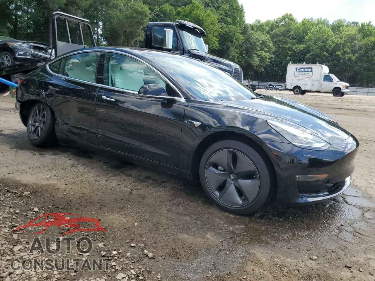 TESLA MODEL 3 2018 - 5YJ3E1EA9JF155185