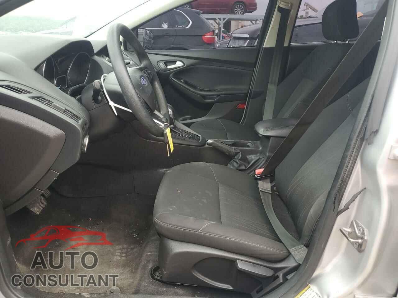 FORD FOCUS 2017 - 1FADP3FE6HL308128