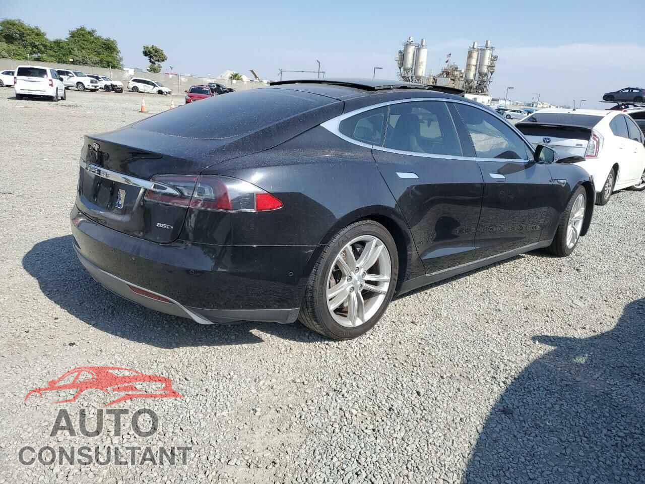 TESLA MODEL S 2015 - 5YJSA1E21FF113178