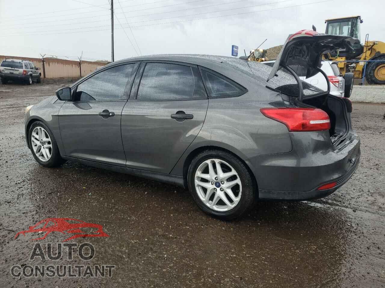 FORD FOCUS 2015 - 1FADP3E21FL281103