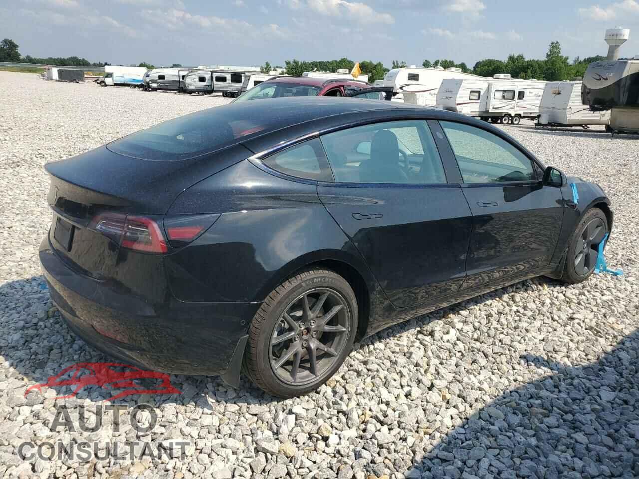 TESLA MODEL 3 2021 - 5YJ3E1EAXMF016820