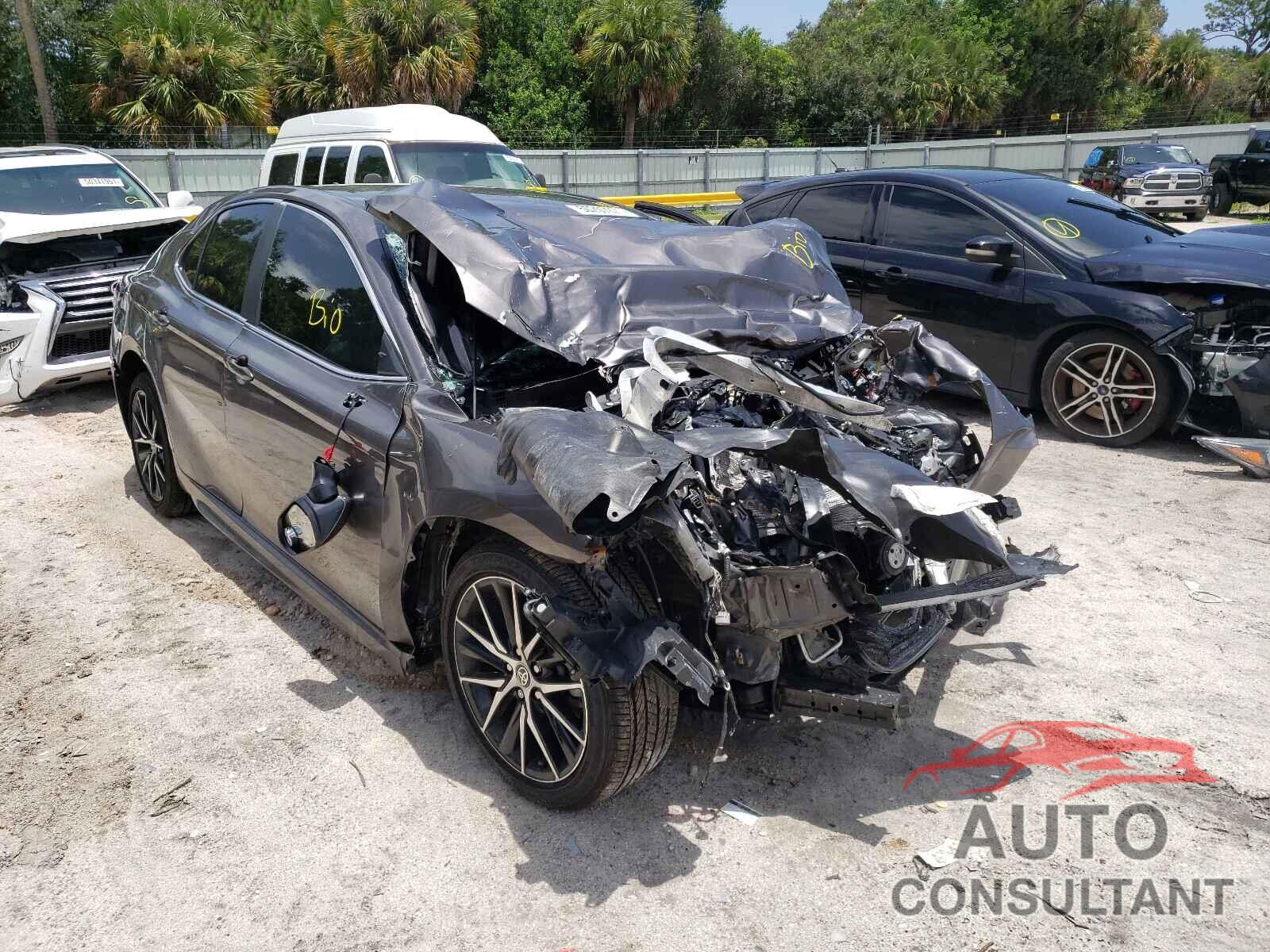 TOYOTA CAMRY 2021 - 4T1G11AK1MU515276