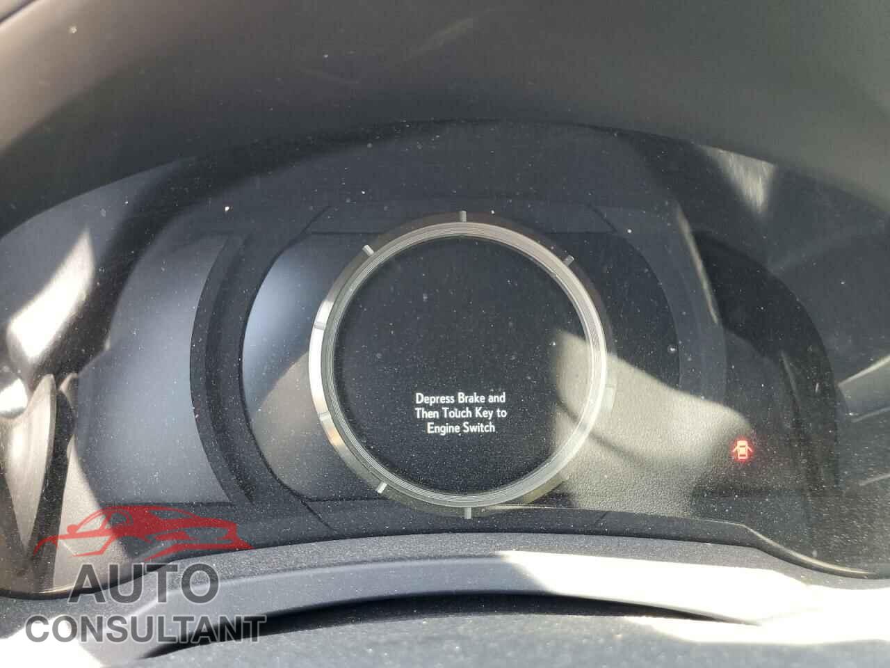 LEXUS IS 2018 - JTHBA1D28J5064748