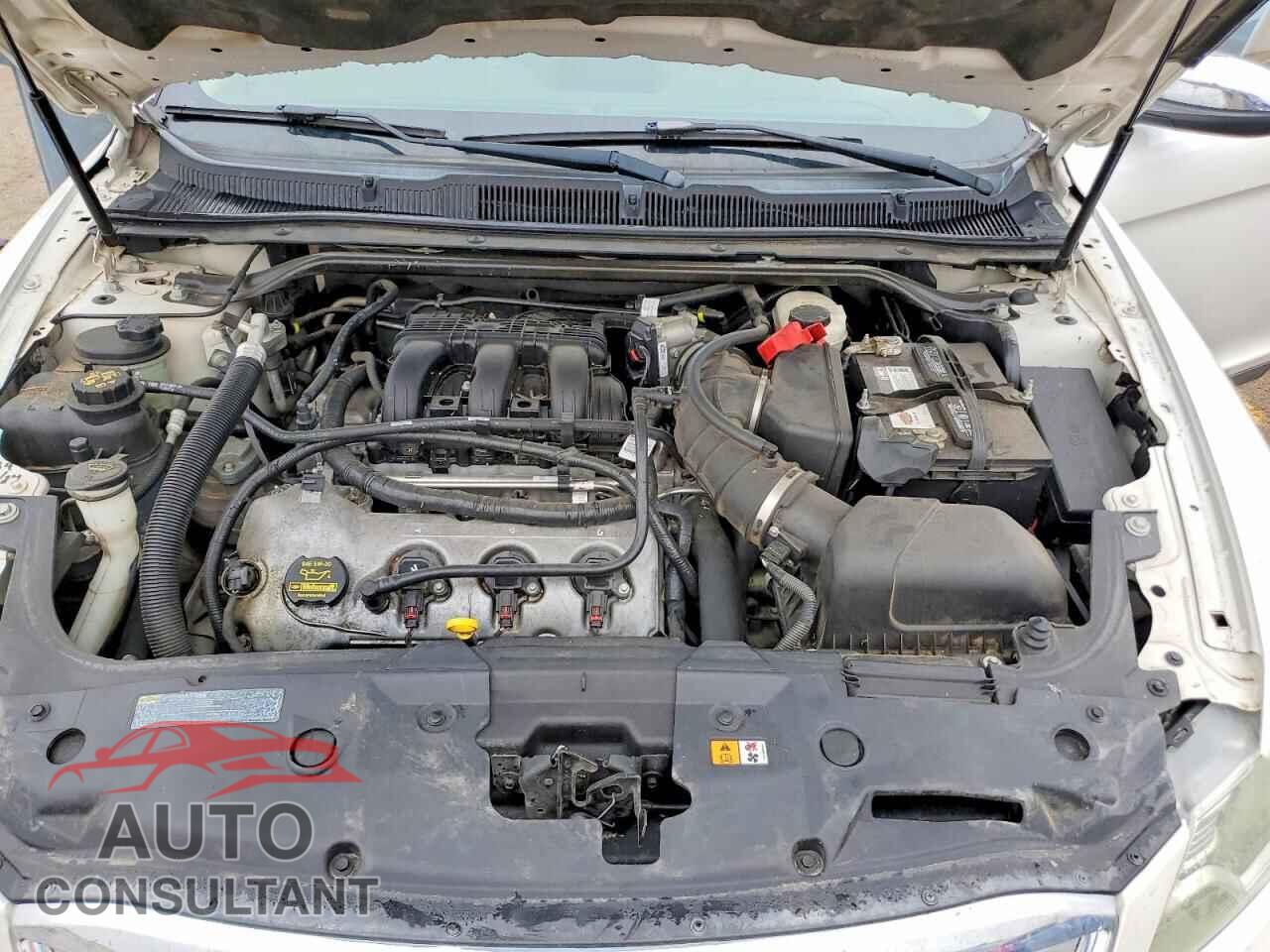 FORD TAURUS 2011 - 1FAHP2FW2BG102499