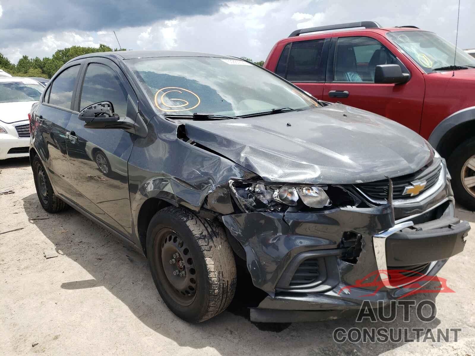 CHEVROLET SONIC 2017 - 1G1JB5SHXH4147244