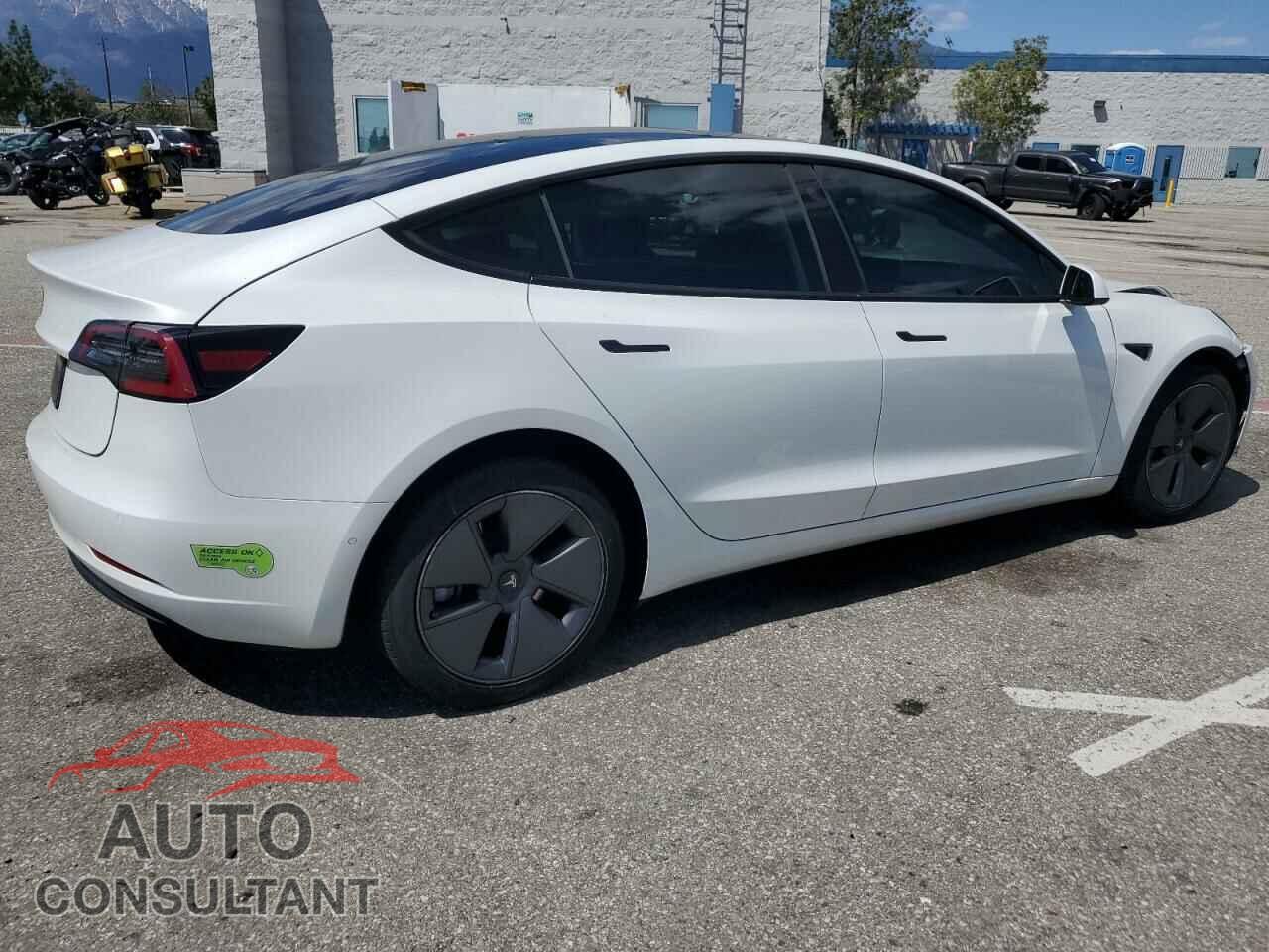 TESLA MODEL 3 2021 - 5YJ3E1EA8MF100246