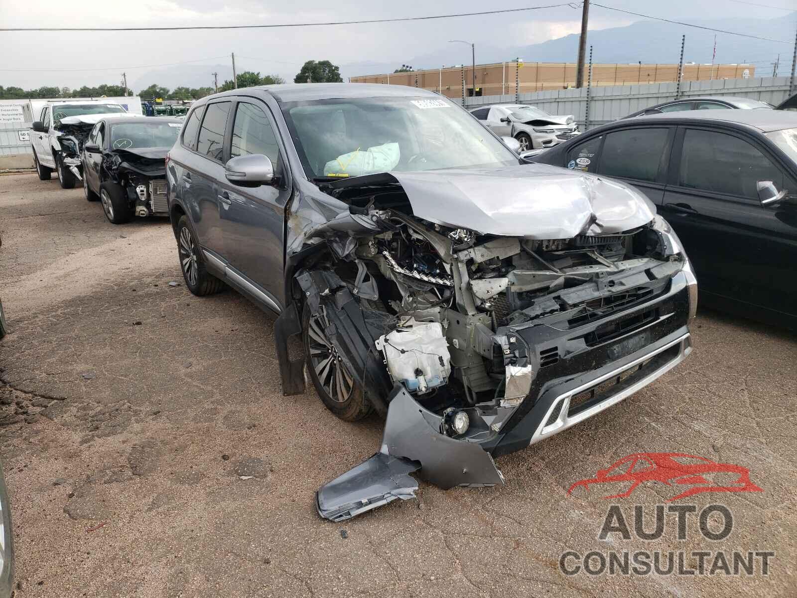 MITSUBISHI OUTLANDER 2019 - JA4AZ3A30KZ023582