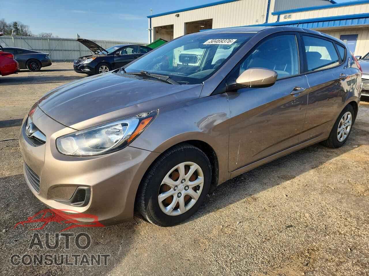 HYUNDAI ACCENT 2013 - KMHCT5AE2DU088149