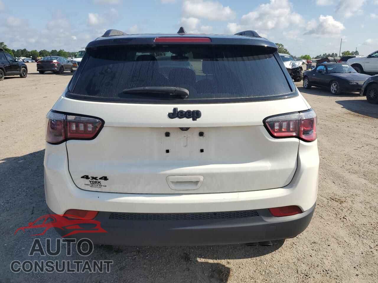 JEEP COMPASS 2019 - 3C4NJDBB2KT689750