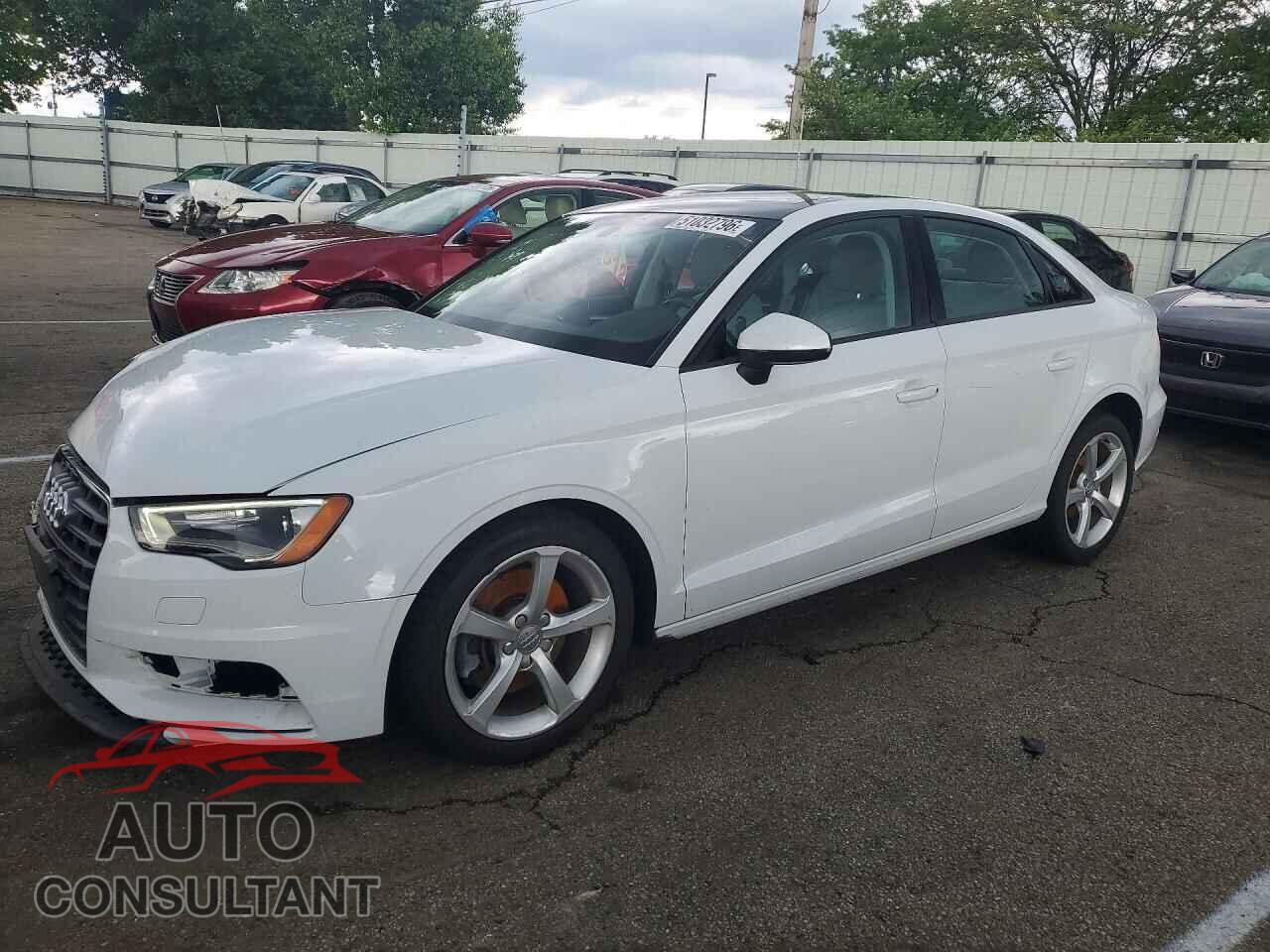 AUDI A3 2015 - WAUACGFF8F1128325