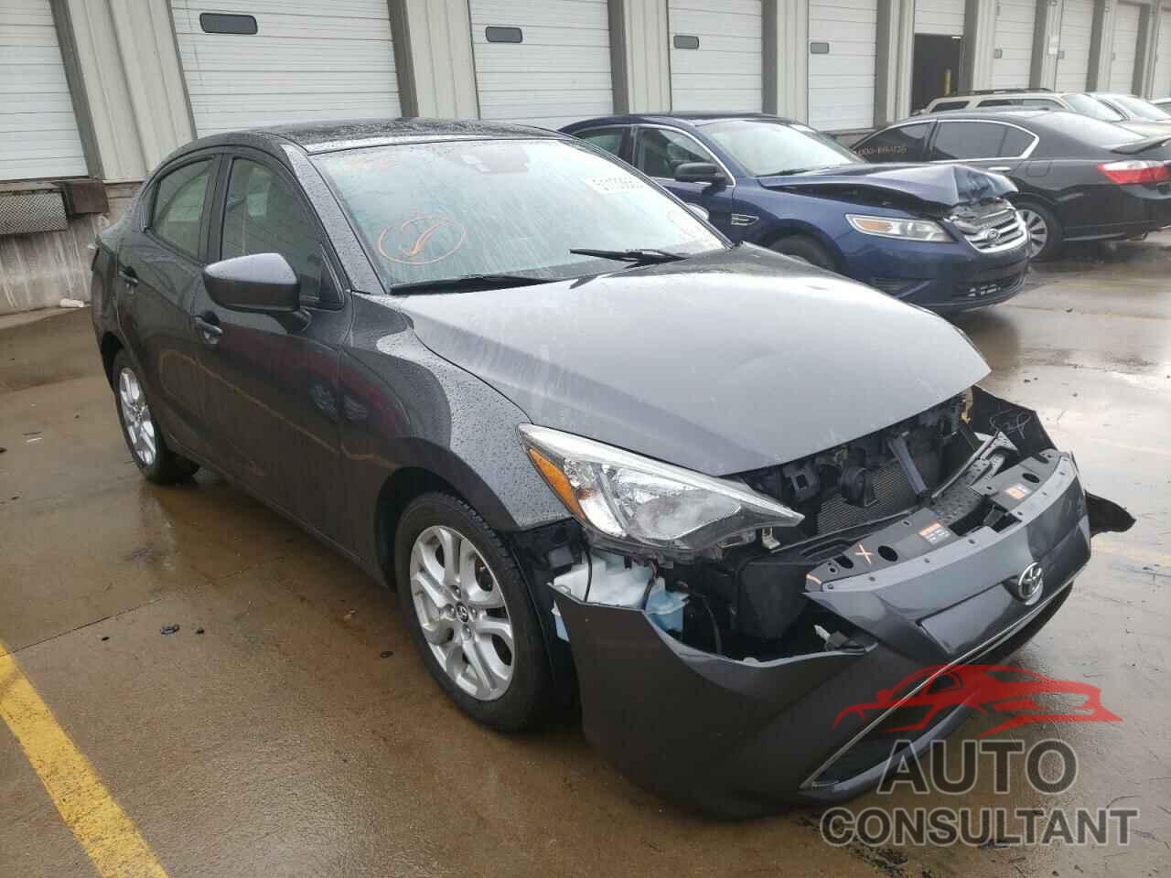 TOYOTA YARIS 2017 - 3MYDLBYV7HY161758