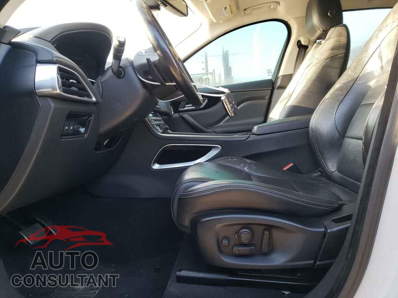 JAGUAR F-PACE 2017 - SADCL2BV6HA049867