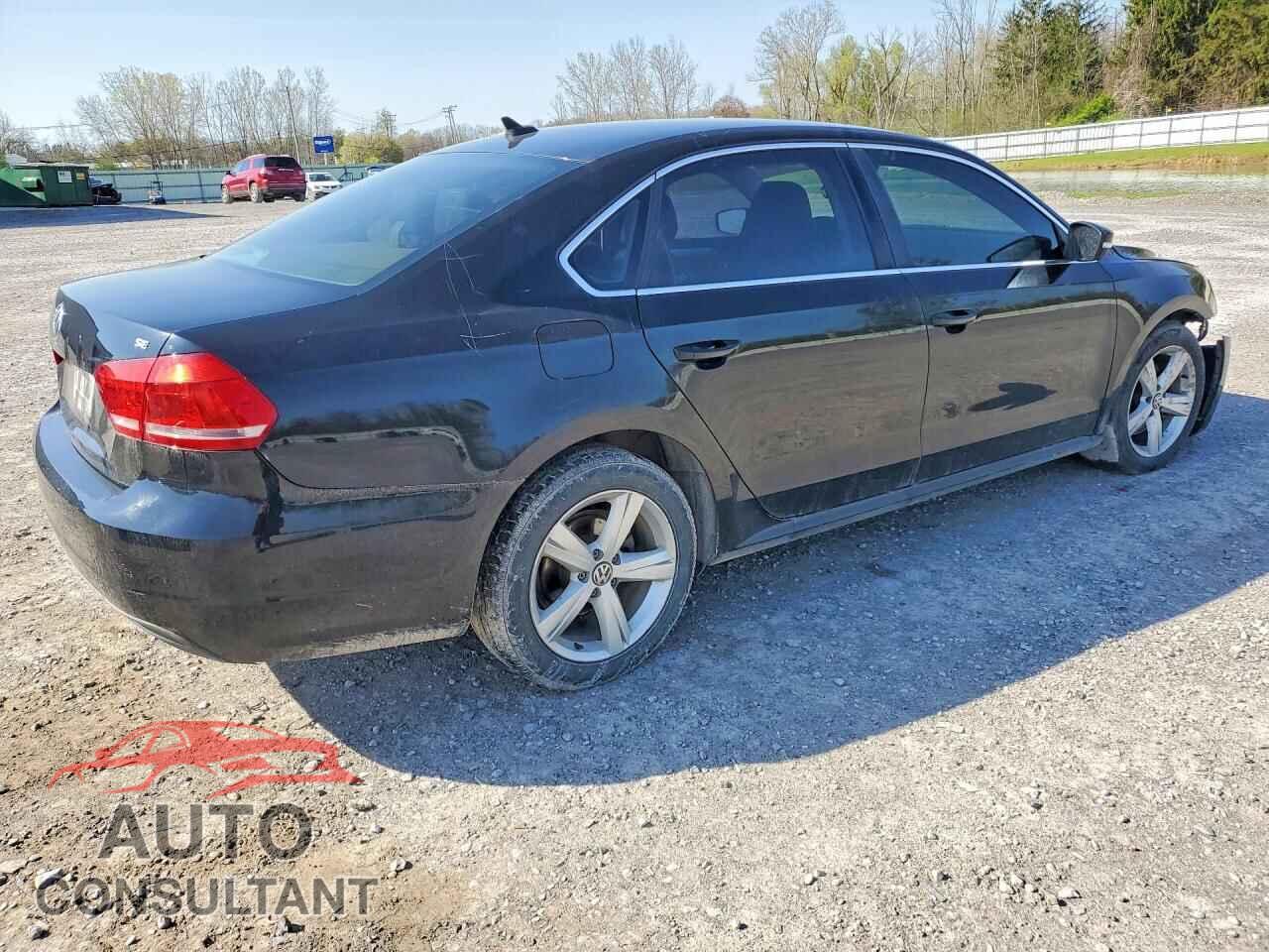 VOLKSWAGEN PASSAT 2013 - 1VWBP7A31DC015761