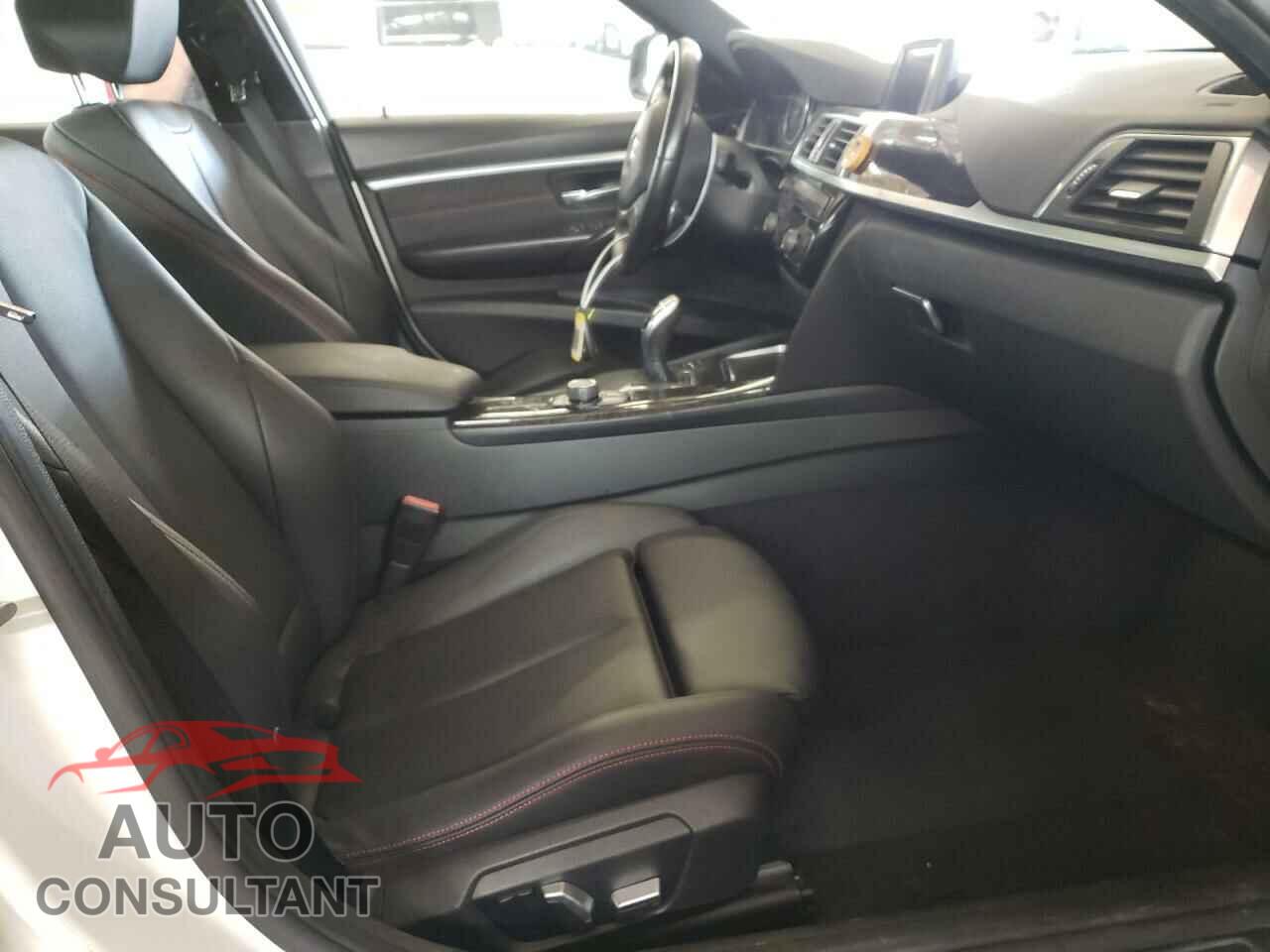 BMW 3 SERIES 2016 - WBA8E3G58GNU00714