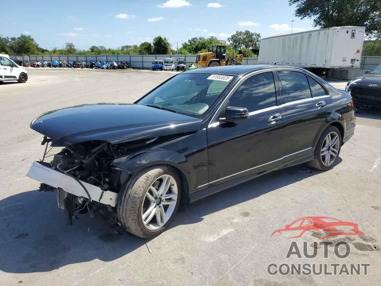 MERCEDES-BENZ C-CLASS 2013 - WDDGF8AB7DG114530