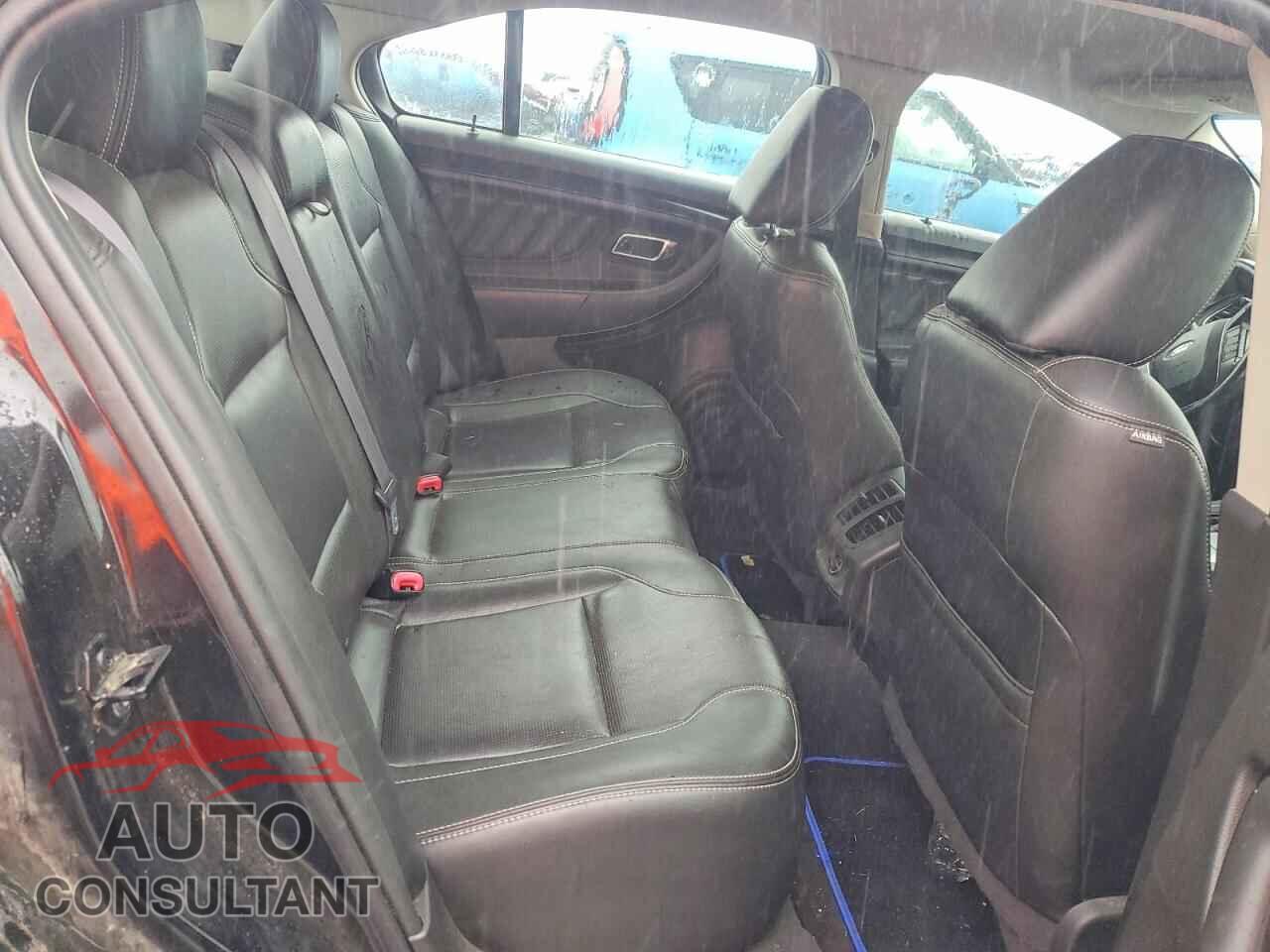 FORD TAURUS 2010 - 1FAHP2FW8AG106961