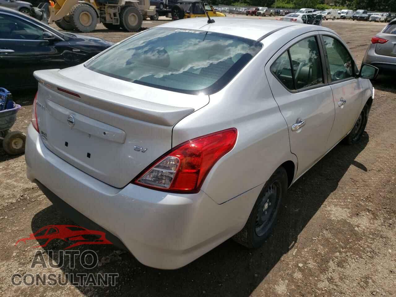NISSAN VERSA 2019 - 3N1CN7AP3KL840852