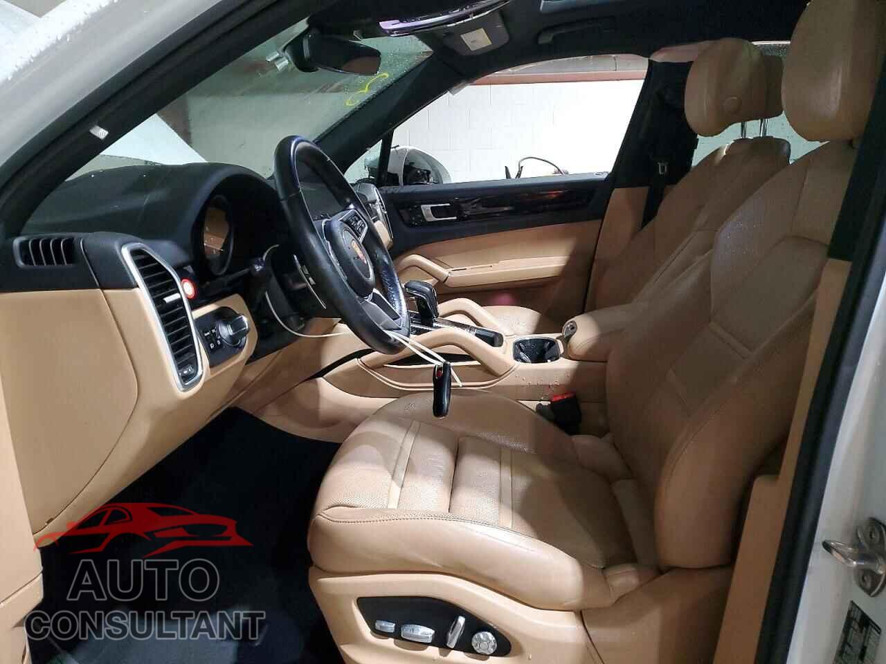PORSCHE CAYENNE 2021 - WP1AA2AY0MDA05939
