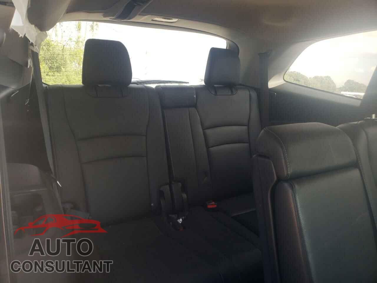 HONDA PILOT 2020 - 5FNYF6H55LB024367