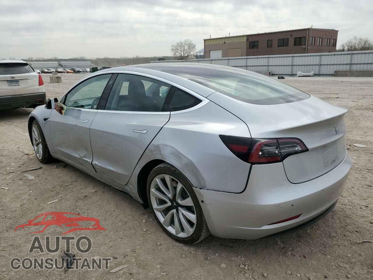 TESLA MODEL 3 2018 - 5YJ3E1EB5JF087606
