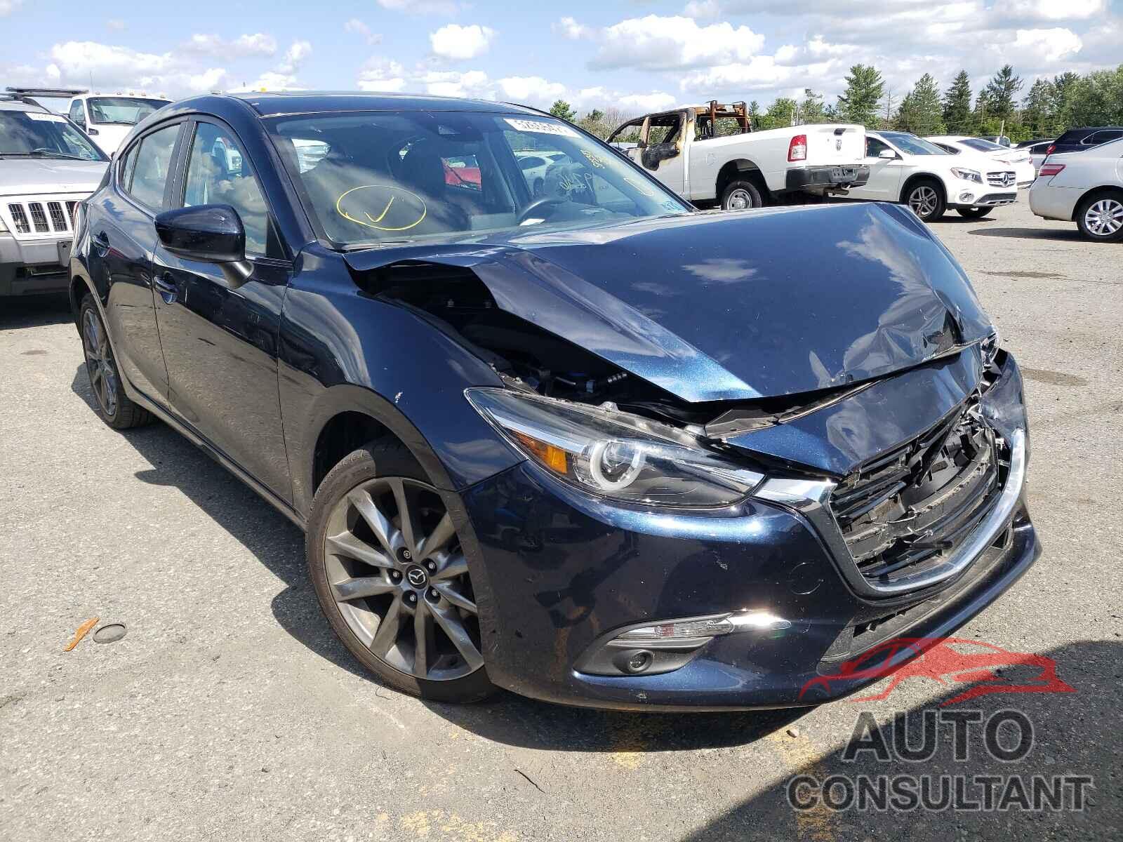 MAZDA 3 2018 - 3MZBN1M34JM258103