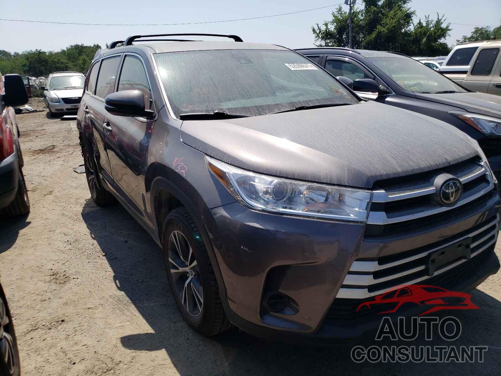 TOYOTA HIGHLANDER 2019 - 5TDZARFH0KS048846