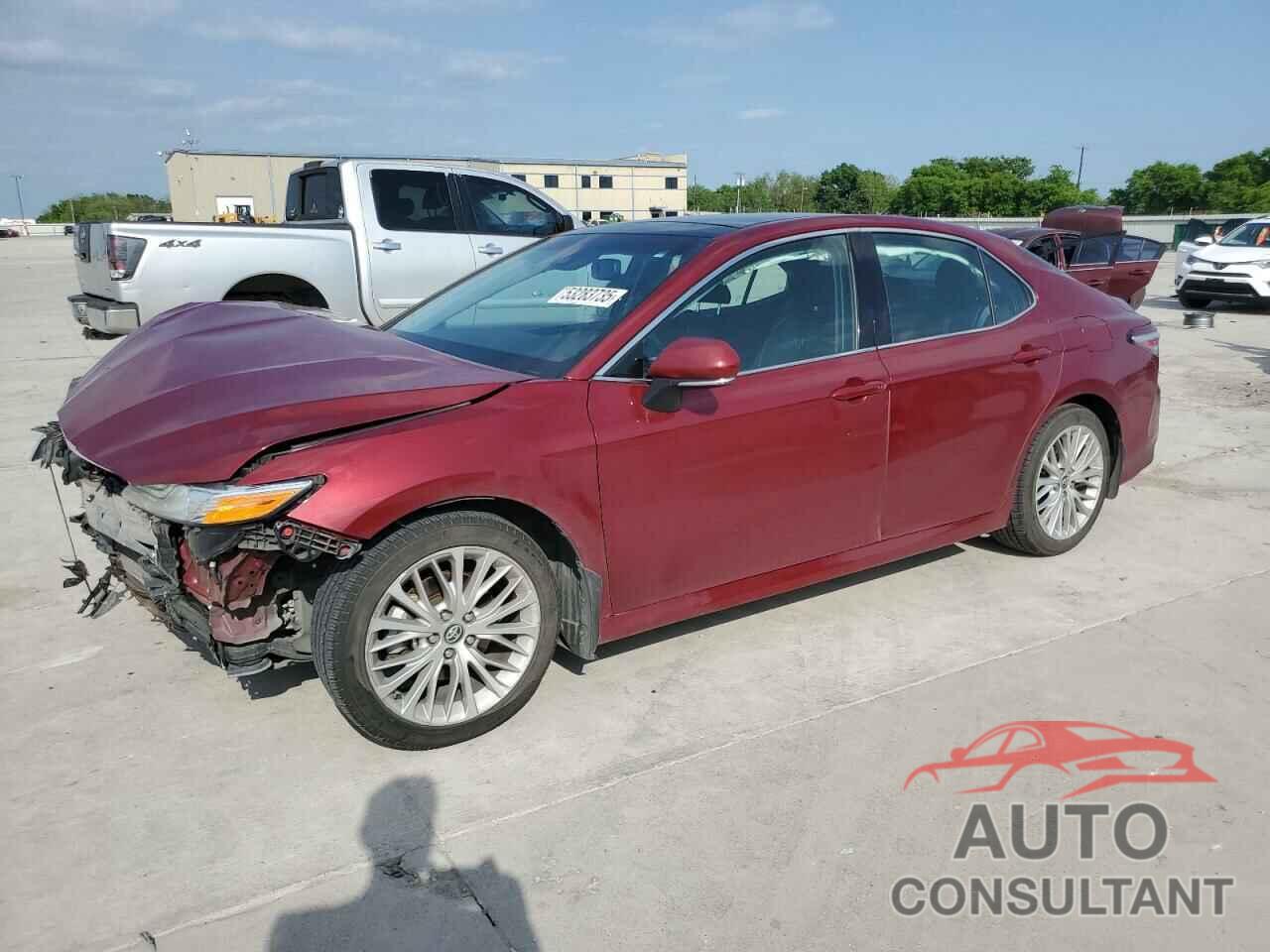 TOYOTA CAMRY 2018 - 4T1B11HK5JU659814
