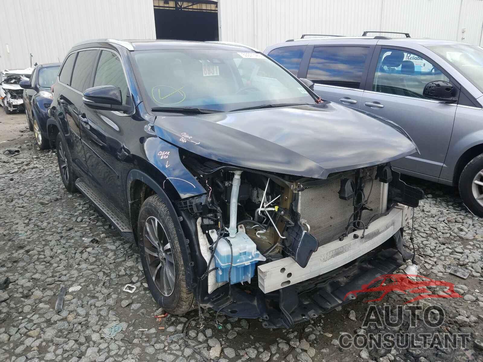 TOYOTA HIGHLANDER 2018 - 5TDJZRFH9JS557905