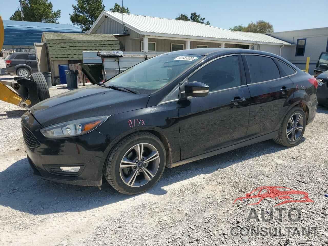 FORD FOCUS 2018 - 1FADP3FE5JL236330
