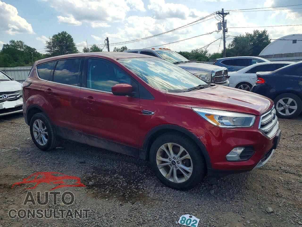 FORD ESCAPE 2017 - 1FMCU9GD3HUC41002