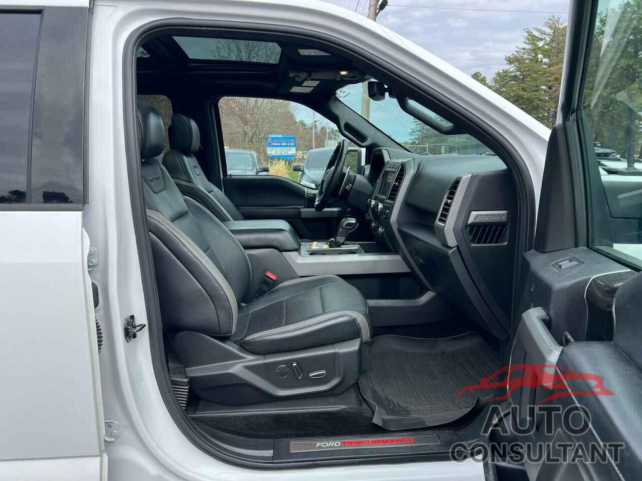 FORD F150 2018 - 1FTFW1RG6JFB00567
