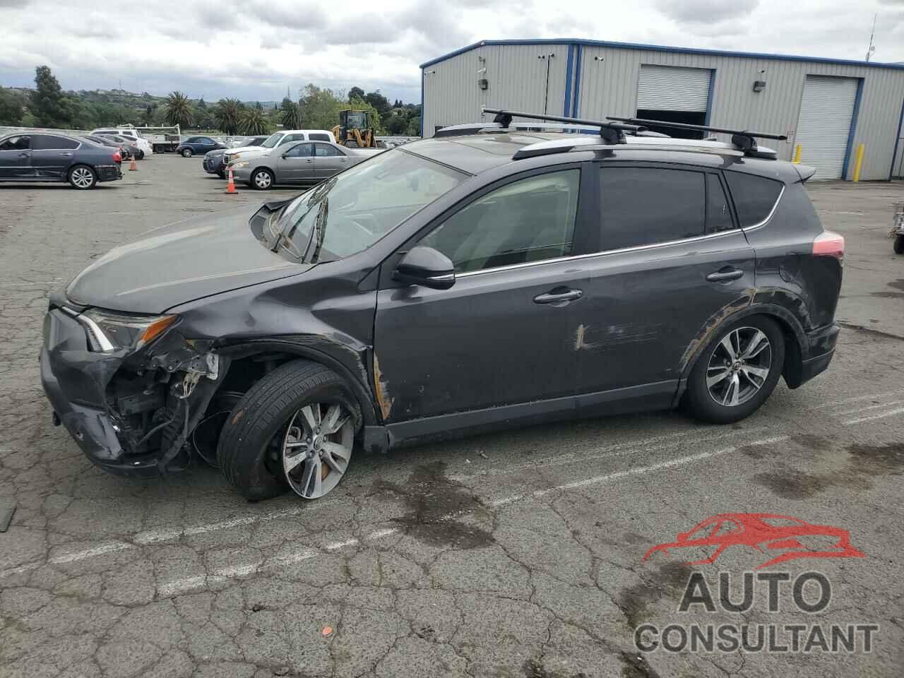 TOYOTA RAV4 2018 - JTMWFREV9JJ725738