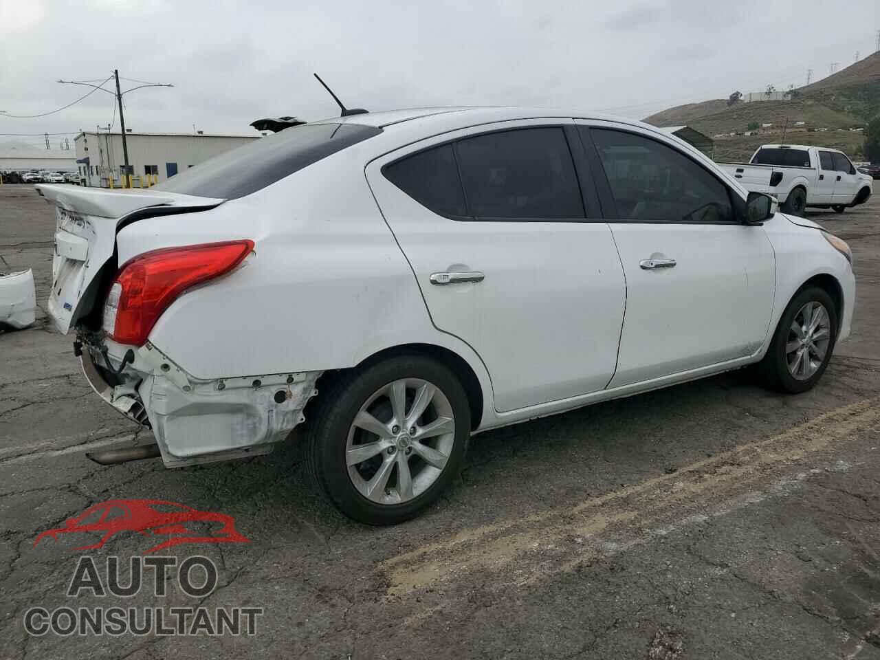 NISSAN VERSA 2015 - 3N1CN7AP0FL874494