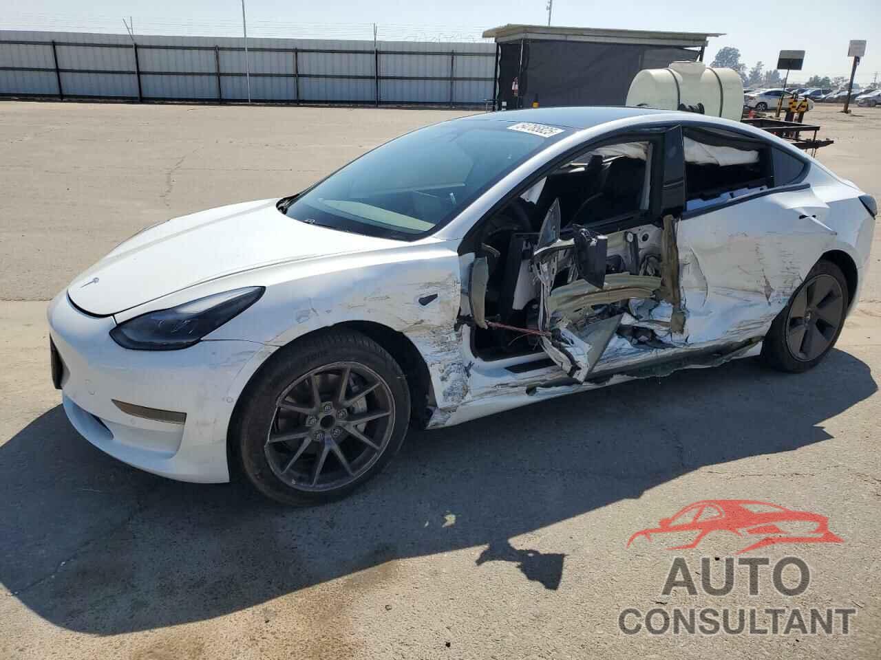 TESLA MODEL 3 2021 - 5YJ3E1EA4MF939696