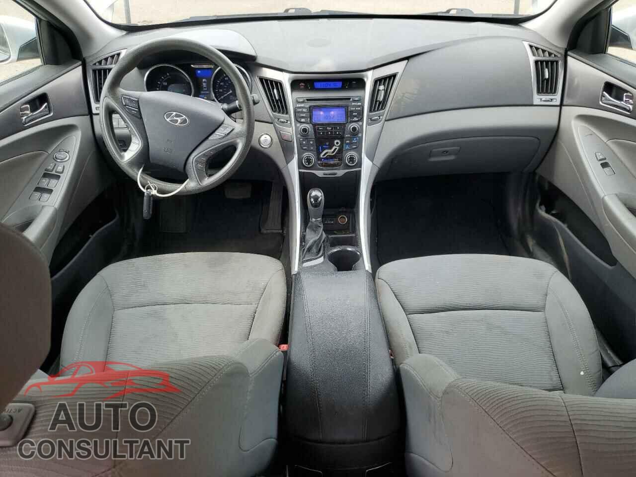 HYUNDAI SONATA 2012 - KMHEC4A46CA047453