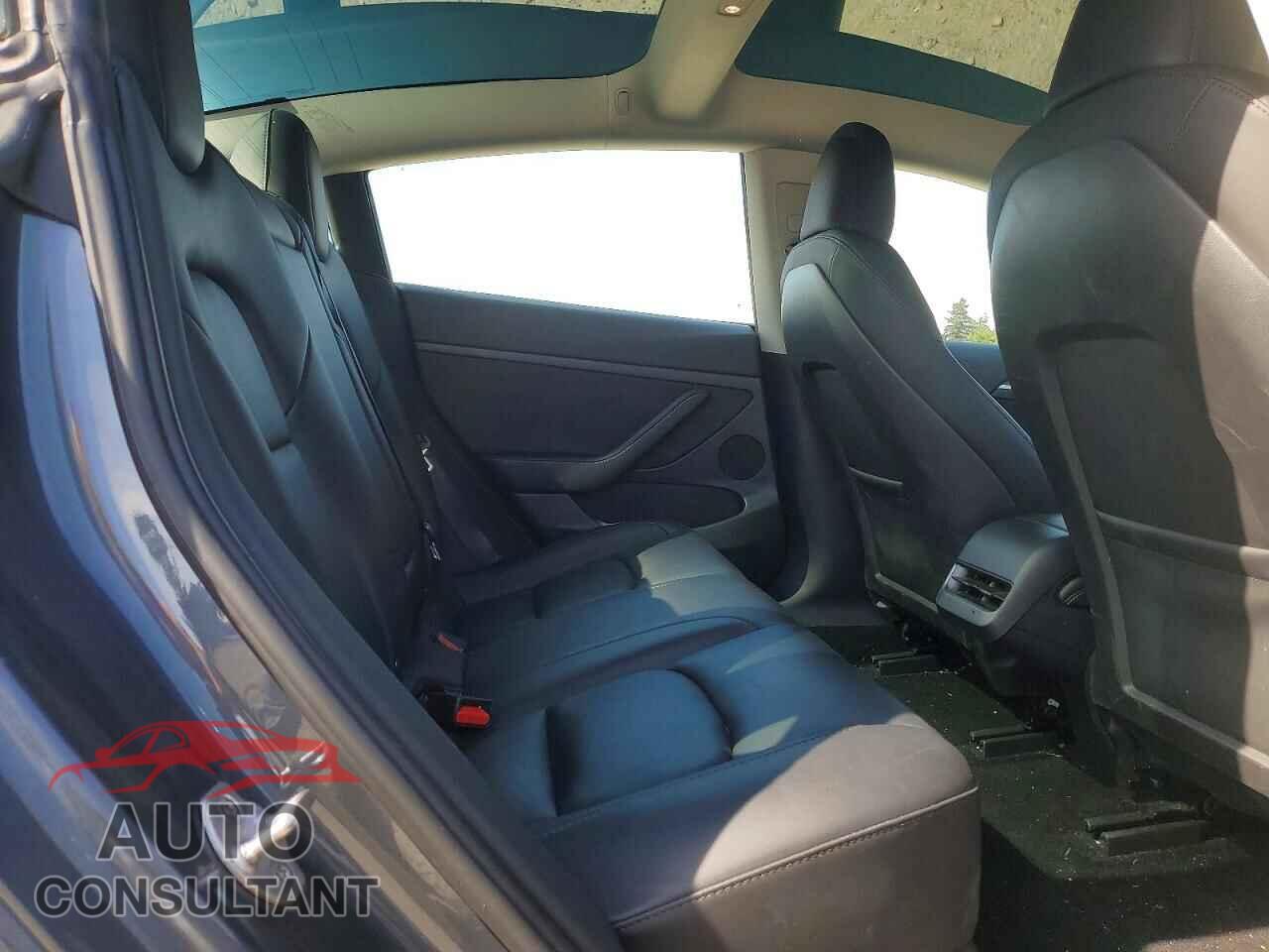 TESLA MODEL 3 2023 - 5YJ3E1EA4PF701982