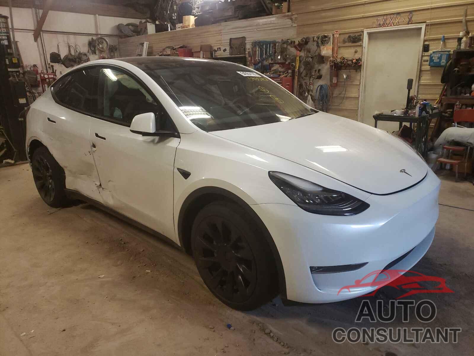 TESLA MODEL Y 2021 - 5YJYGDEE3MF192189