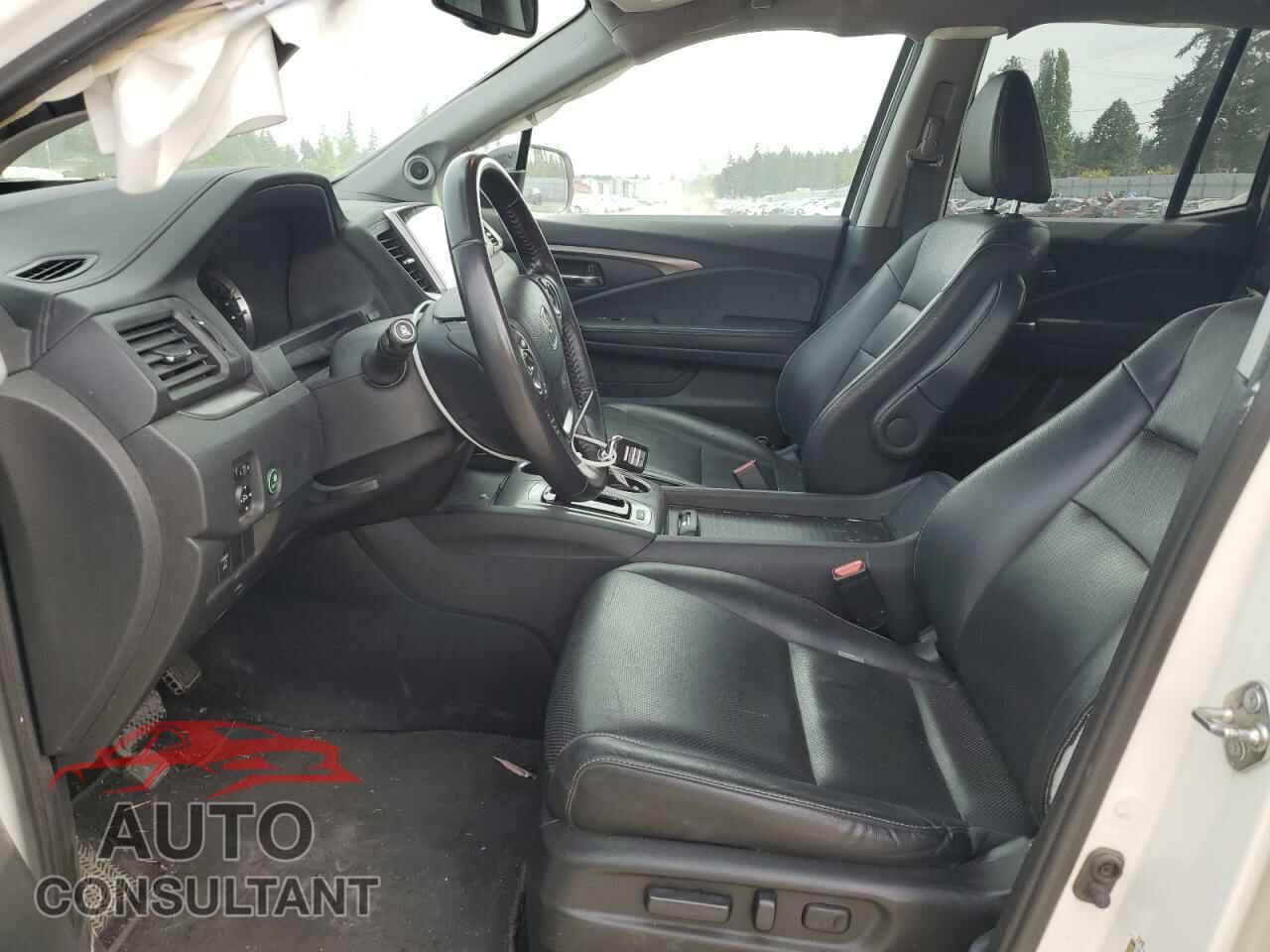 HONDA RIDGELINE 2018 - 5FPYK3F61JB001663