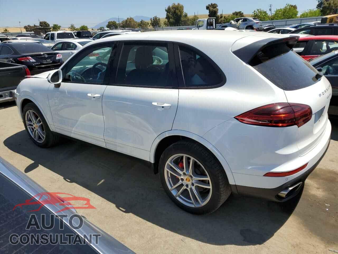 PORSCHE CAYENNE 2017 - WP1AA2A26HKA85471