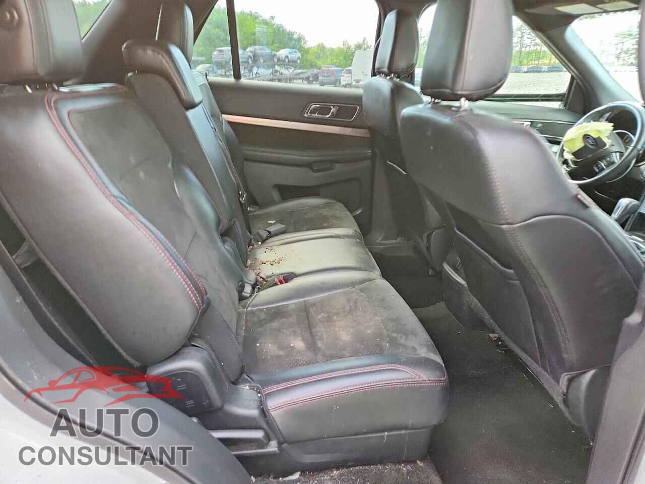 FORD EXPLORER 2018 - 1FM5K8D84JGB01951