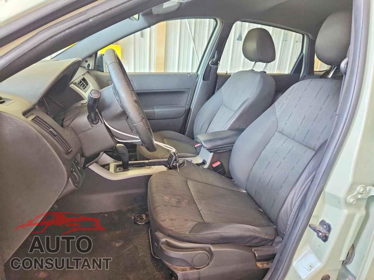 FORD FOCUS 2010 - 1FAHP3FN6AW143686