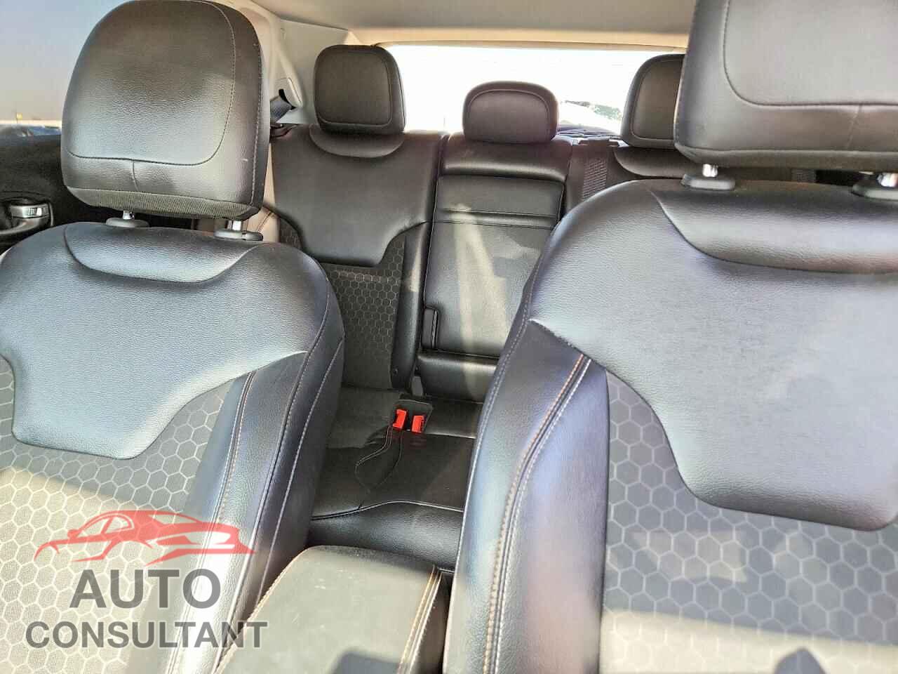 JEEP COMPASS 2017 - 3C4NJCBB6HT669293