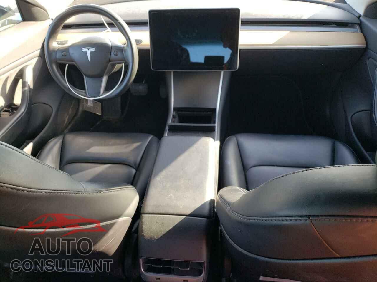 TESLA MODEL 3 2018 - 5YJ3E1EA1JF070258