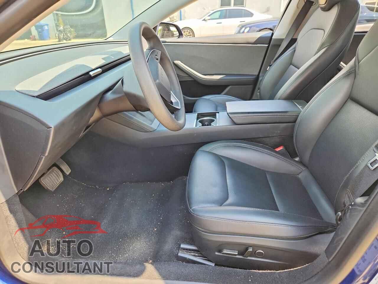 TESLA MODEL 3 2024 - 5YJ3E1EA6RF739989