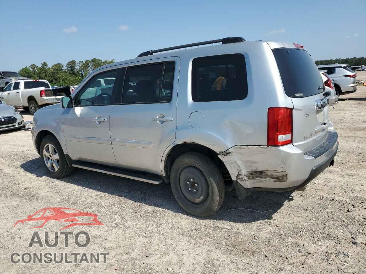 HONDA PILOT 2011 - 5FNYF3H48BB003565