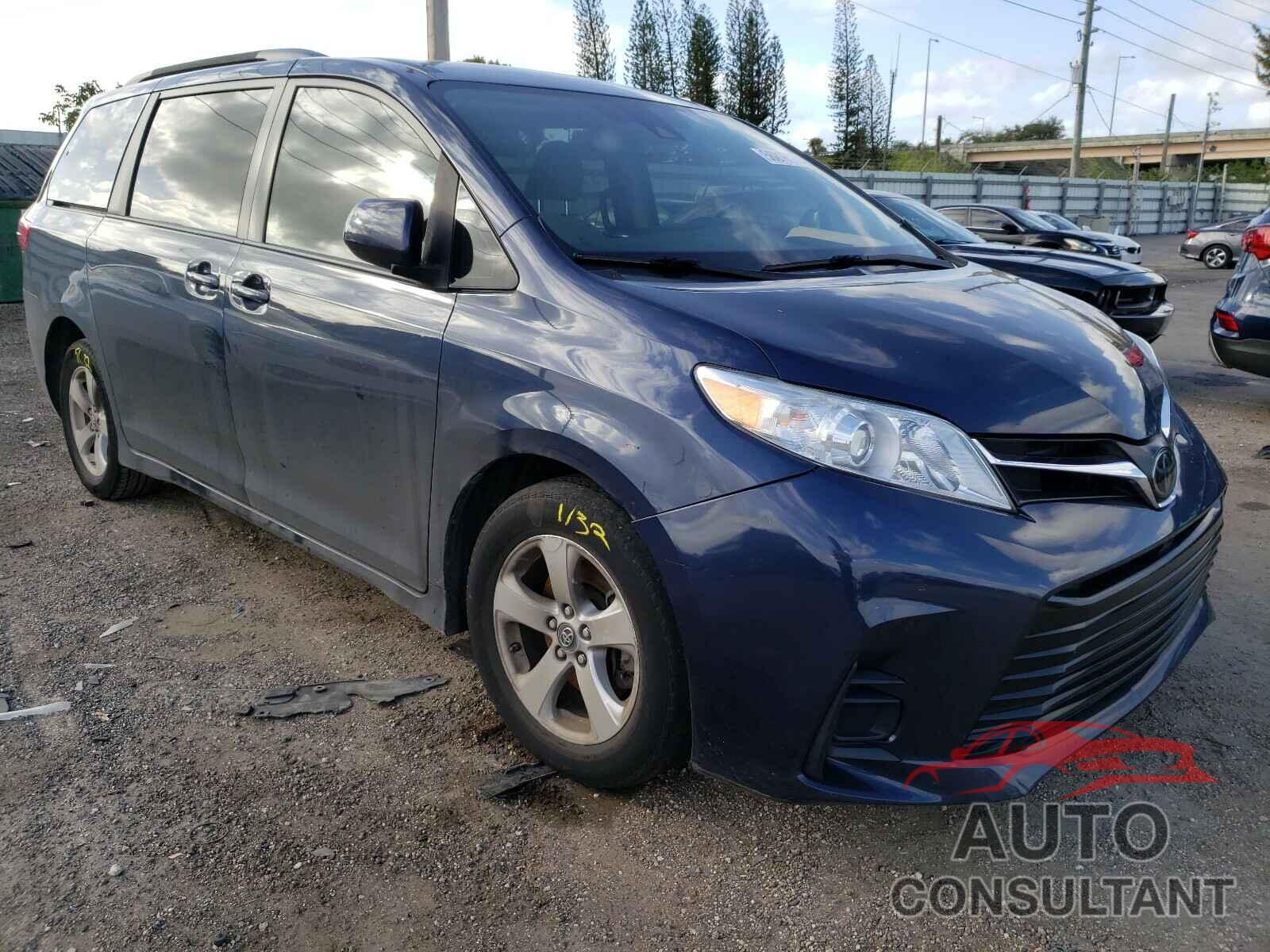 TOYOTA SIENNA 2018 - 5TDKZ3DC7JS921179