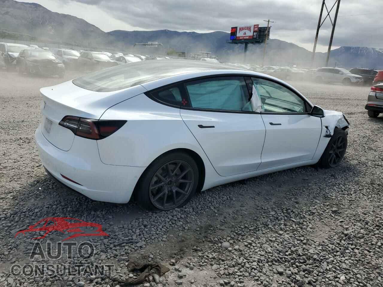 TESLA MODEL 3 2021 - 5YJ3E1EA1MF997586