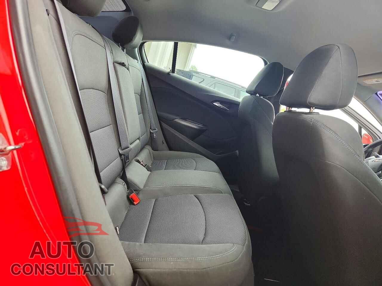 CHEVROLET CRUZE 2019 - 1G1BE5SM0K7113473