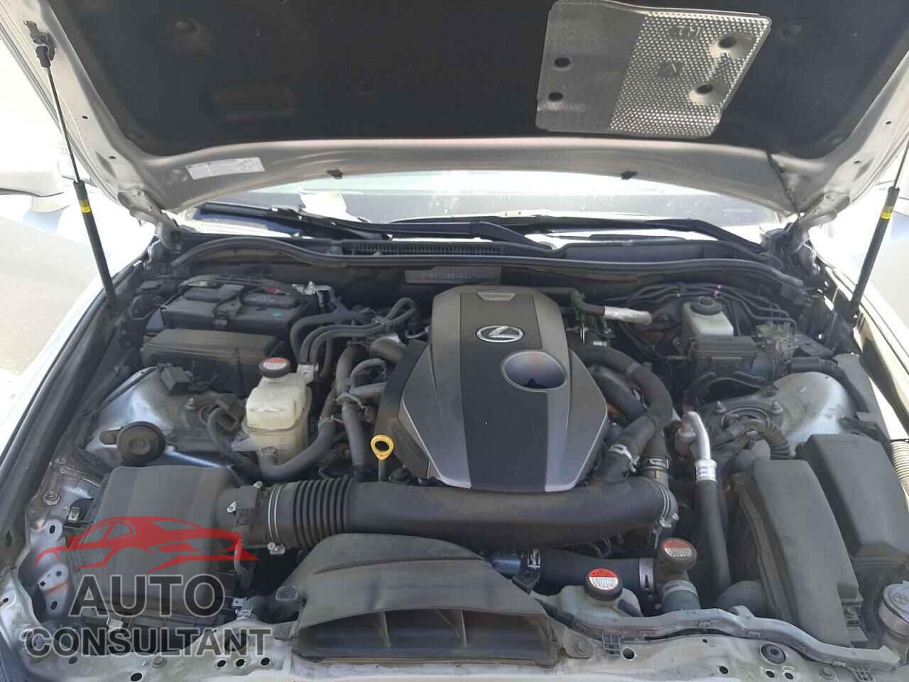 LEXUS IS 2016 - JTHBA1D25G5017444